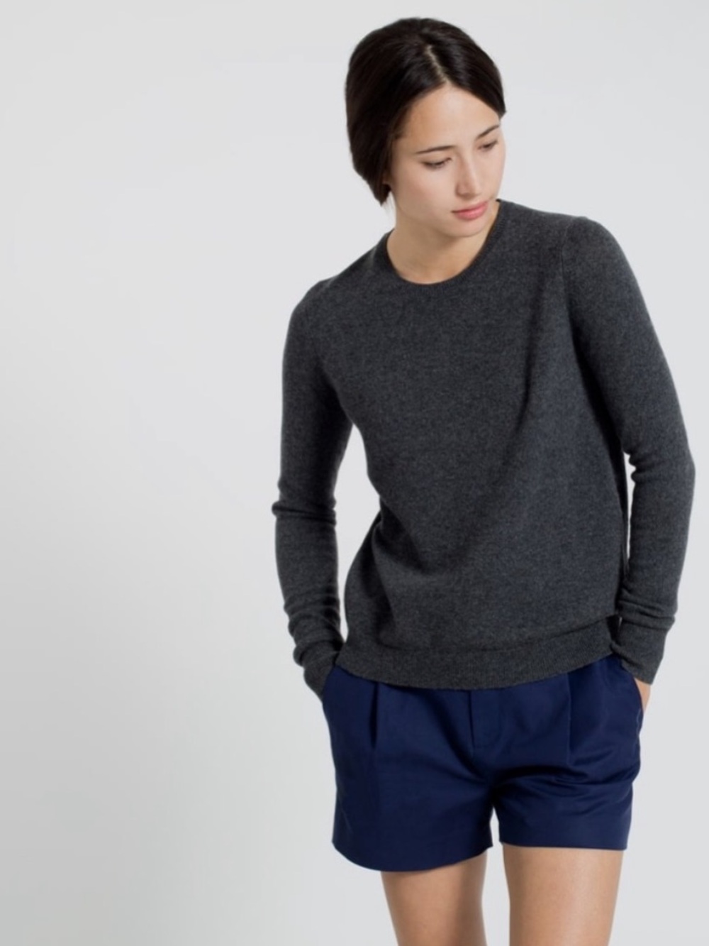 Everlane The Cashmere Crew Dark Gray